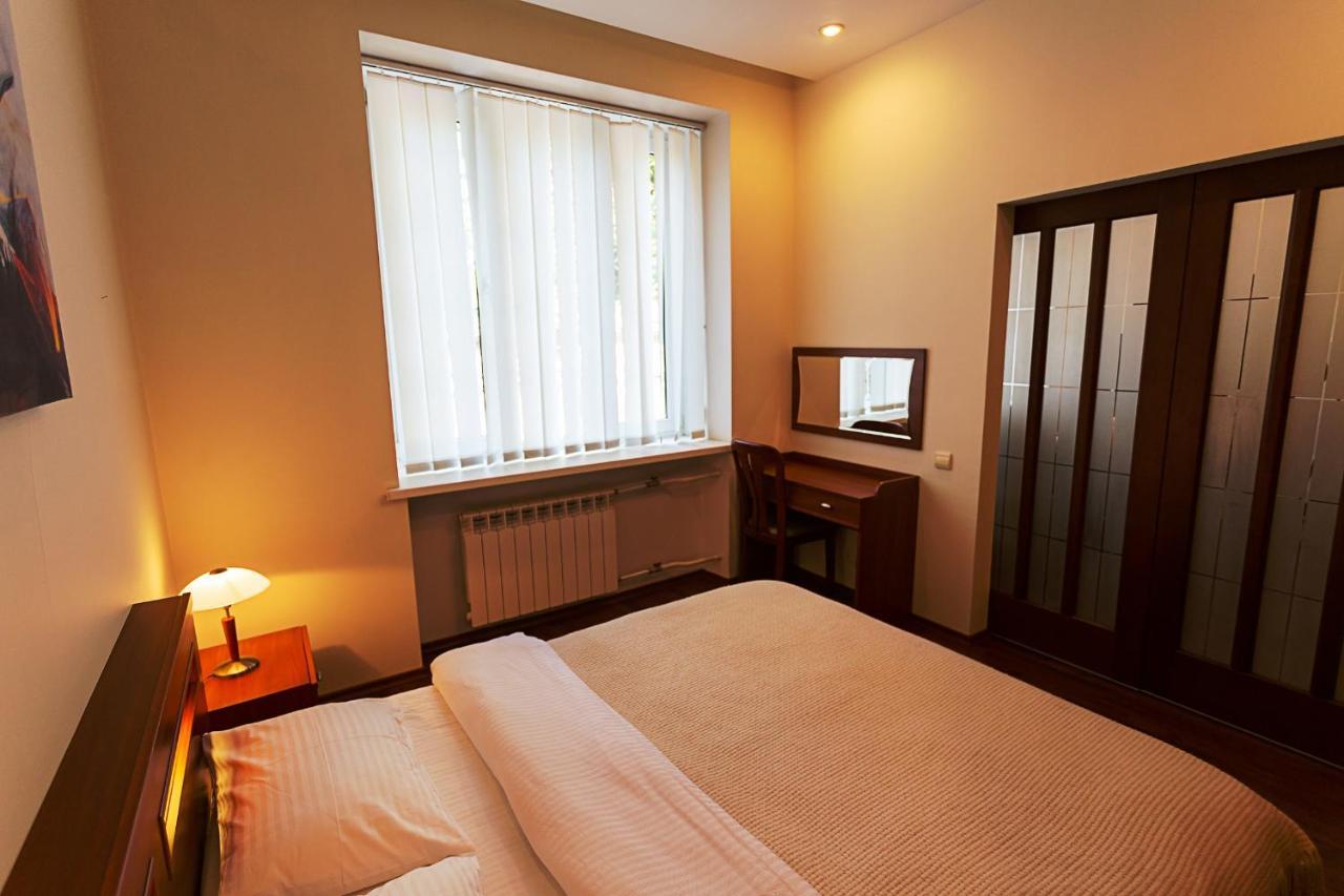Kyiv High Standard Apartment Bagian luar foto